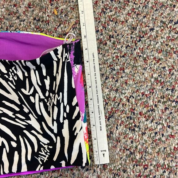 Yitty Major Label Rainbow Confyitty One Shoulder Activewear Crop Top Size 3X - Picture 11 of 12